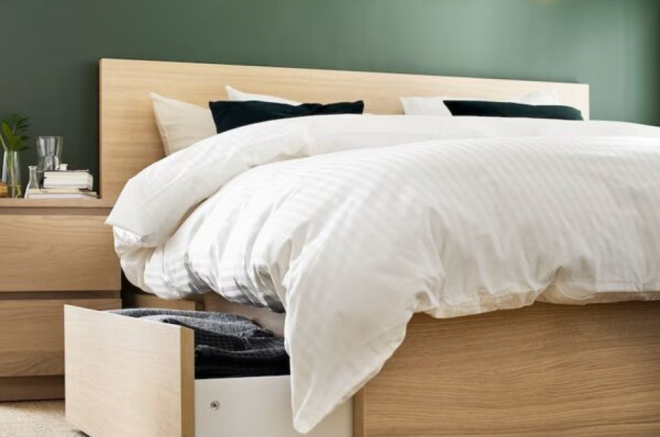 Giường Ngủ Thiết Kế Hiện Đại Chất Liệu Gỗ Công Nghiệp GNKL-027